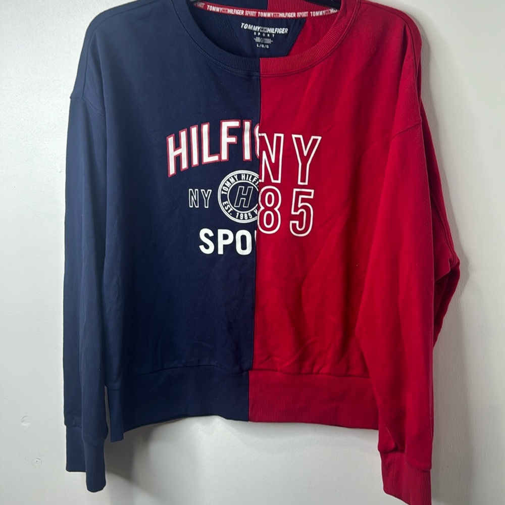 New Tommy Hilfiger Sweater